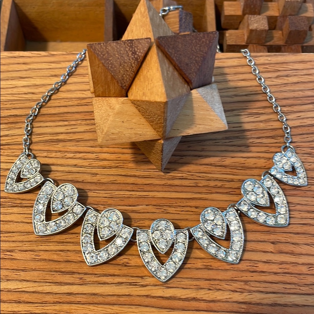 Elegant Silver Art Deco Necklace